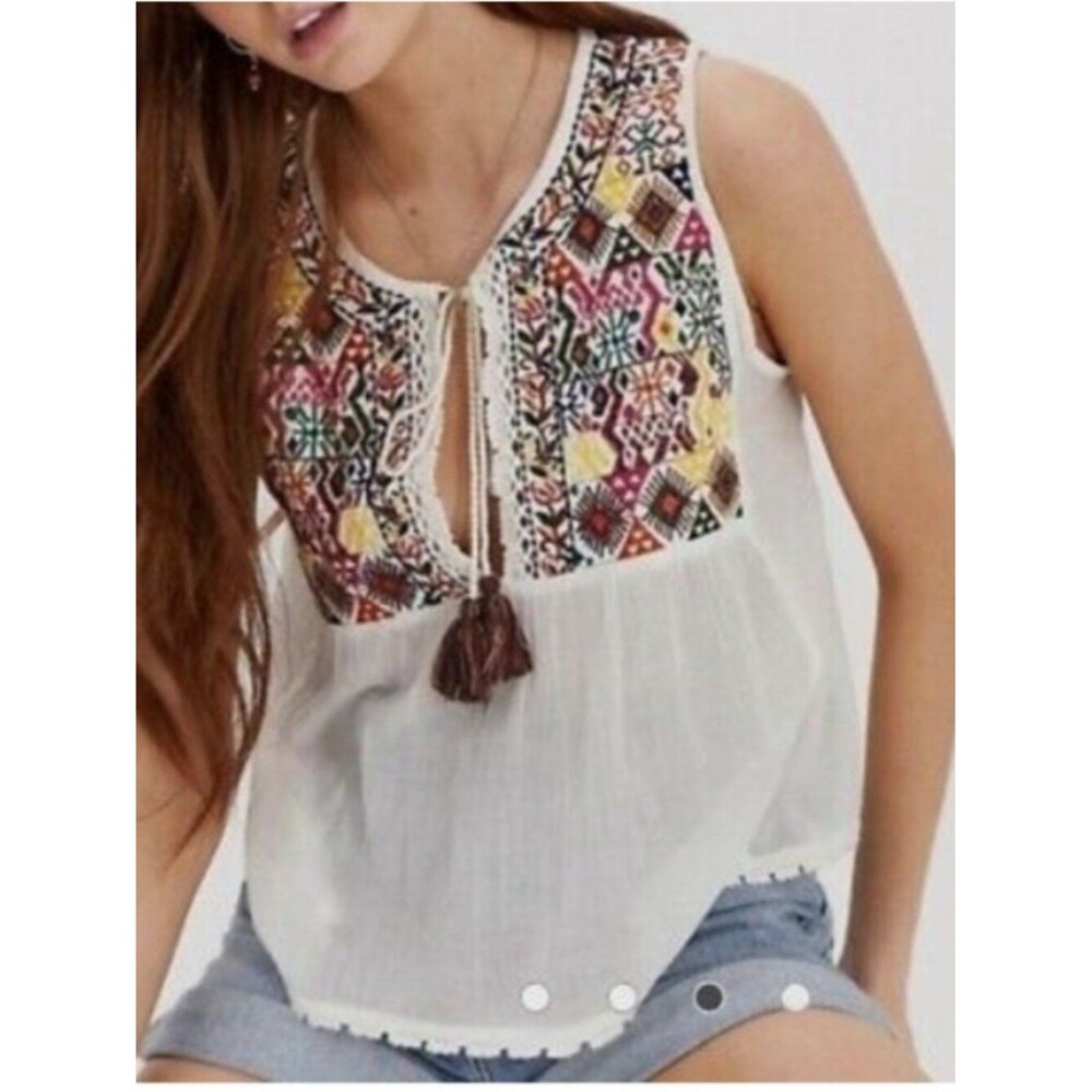 Free People Ivory Lohri Peasant Top Size Small Embroidered Boho